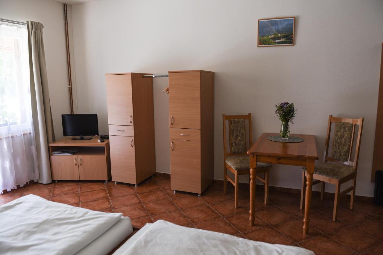 Penzion U Skutilu Pilnikov Bagian luar foto
